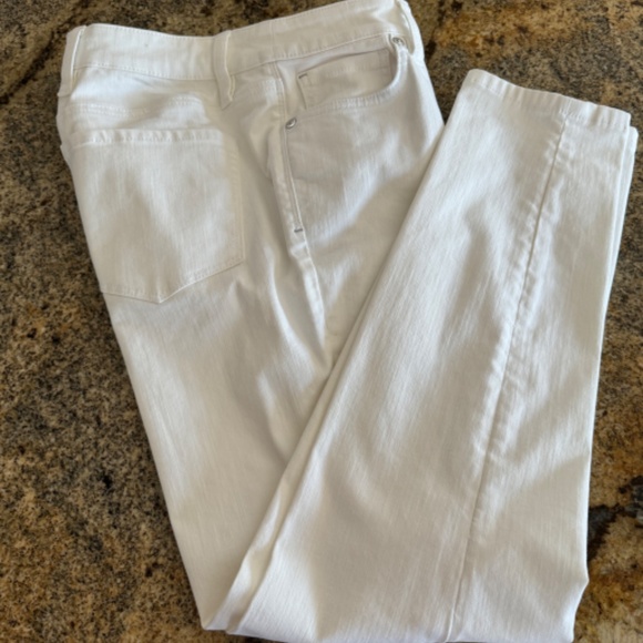NWOT Tommy Bahama Ella Twill High-Rise White Ankle Jeans Size 4 - Picture 11 of 11